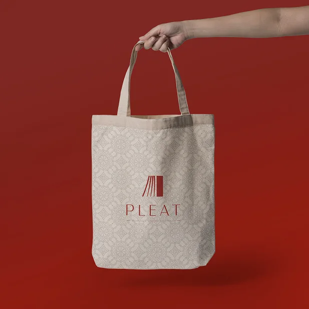 Pleat tote bag